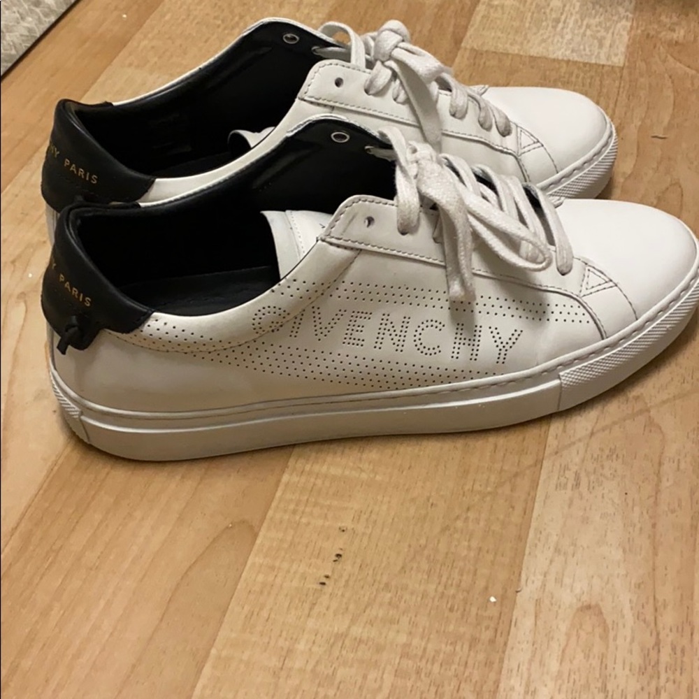 Givenchy Urban Street perforated sneakers